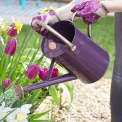Smart Garden 9 Litre Violet Metal Watering Can -Plantern Pot Sales 5050642069991 2